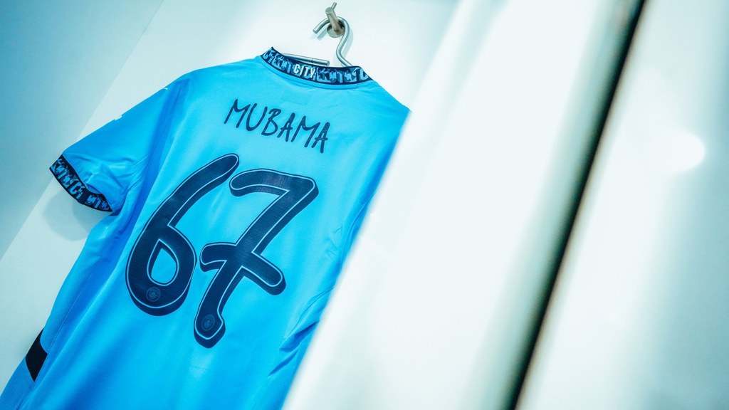 Дивин Мубама №67 — «Манчестер Сити»