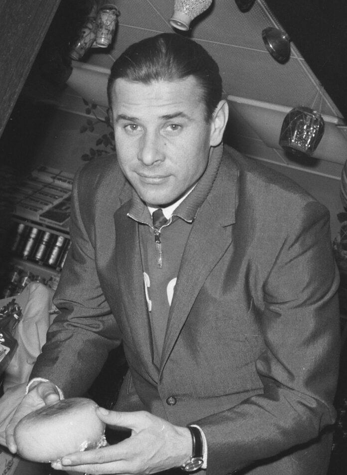 Lev Yashin portret Лев Яшин — портрет вратаря сборной СССР