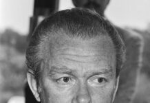 Тренер Валерий Лобановский
