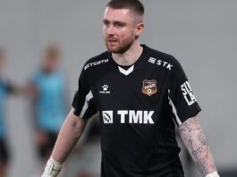 Вратарь Селихов забил со штрафного и принес "Уралу" победу над "Челябинском"