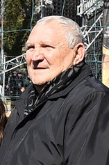 Казбек Туаев, футболист, родился 13 ноября 1940