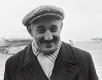 Тофик Бахрам оглы Бахрамов, футболист, родился 29 января 1925