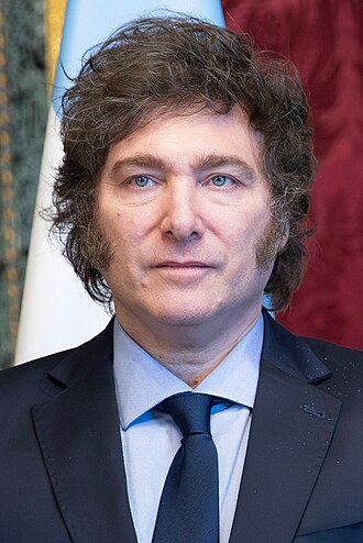 Хавьер Милей, футболист, родился 22 октября