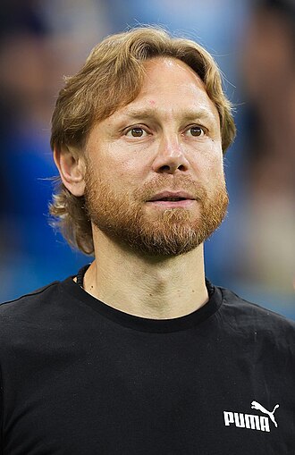 Валерий Карпин