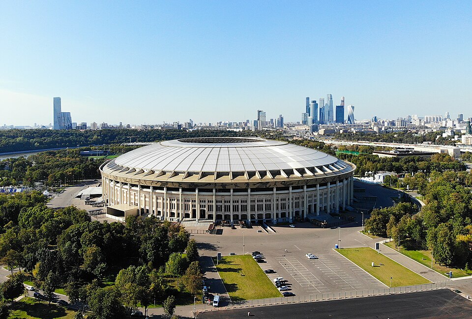 Лужники